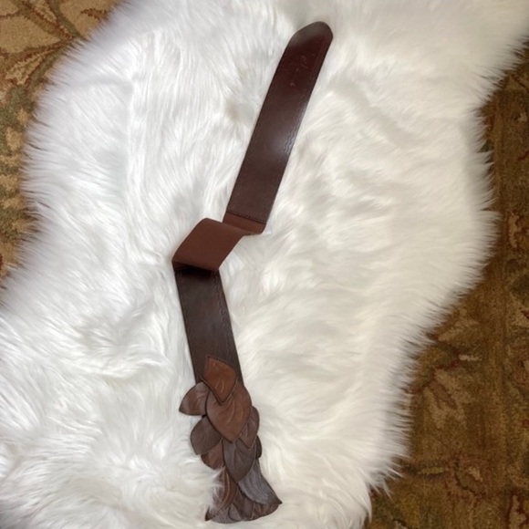 Urban Outfitters Stretchy Fall Leaf Design Elastic belt. - Picture 10 of 10